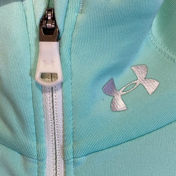 Under Armour Women’s Light Green Quarter Zip LS Top - Picture 3 of 7